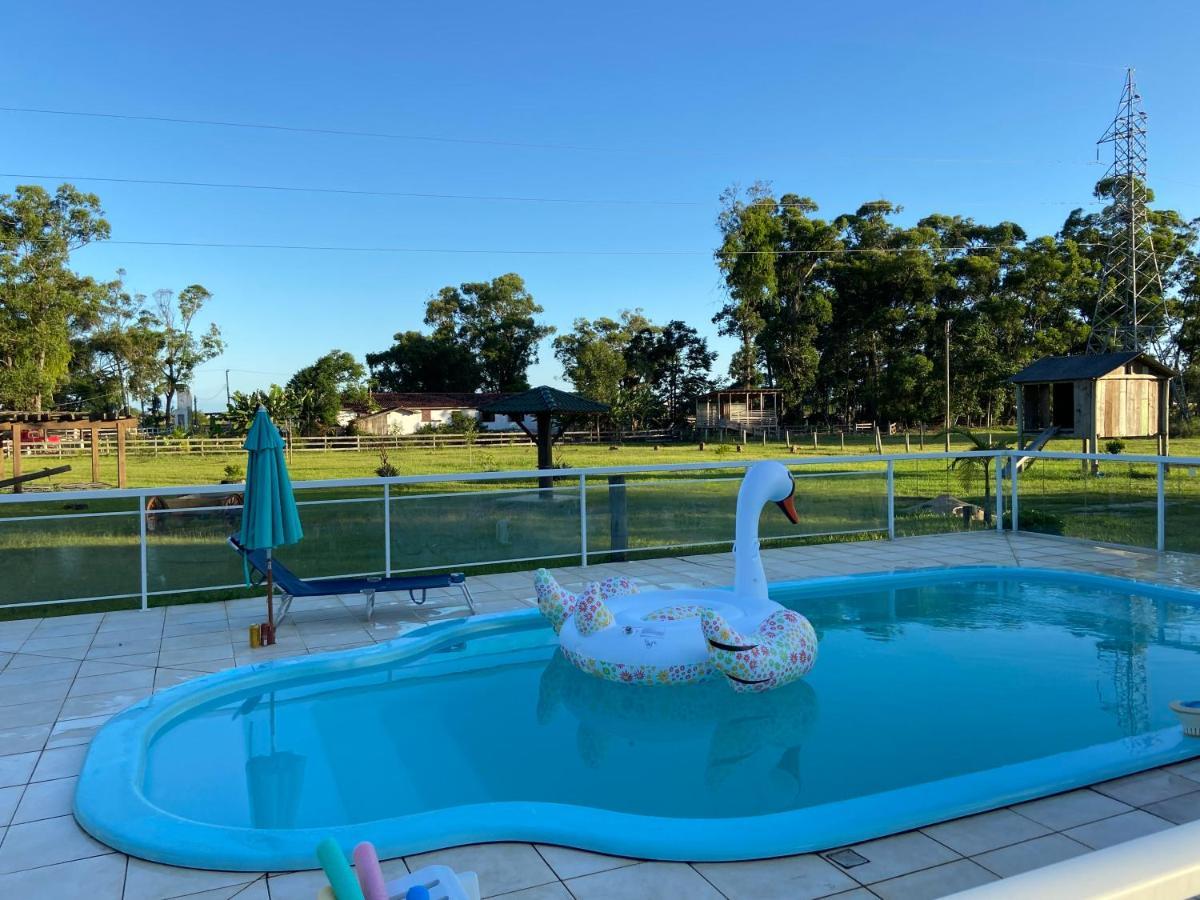 Haras Trevo De Ferro, Praia, Piscina E Campo トーレス エクステリア 写真