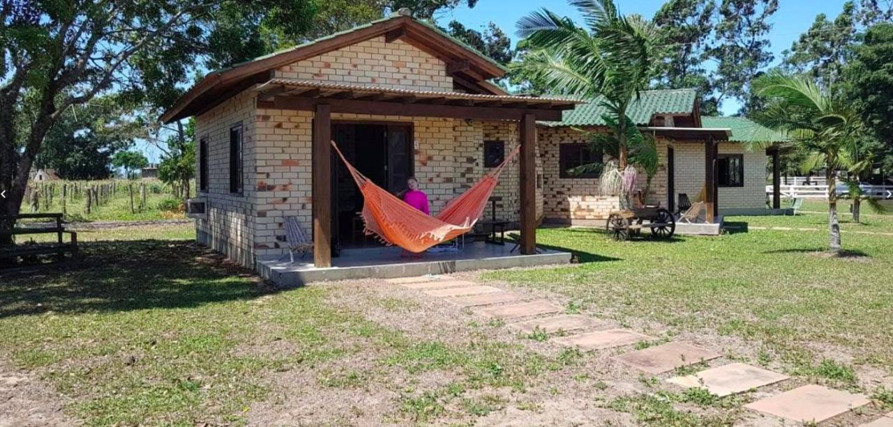 Haras Trevo De Ferro, Praia, Piscina E Campo トーレス エクステリア 写真