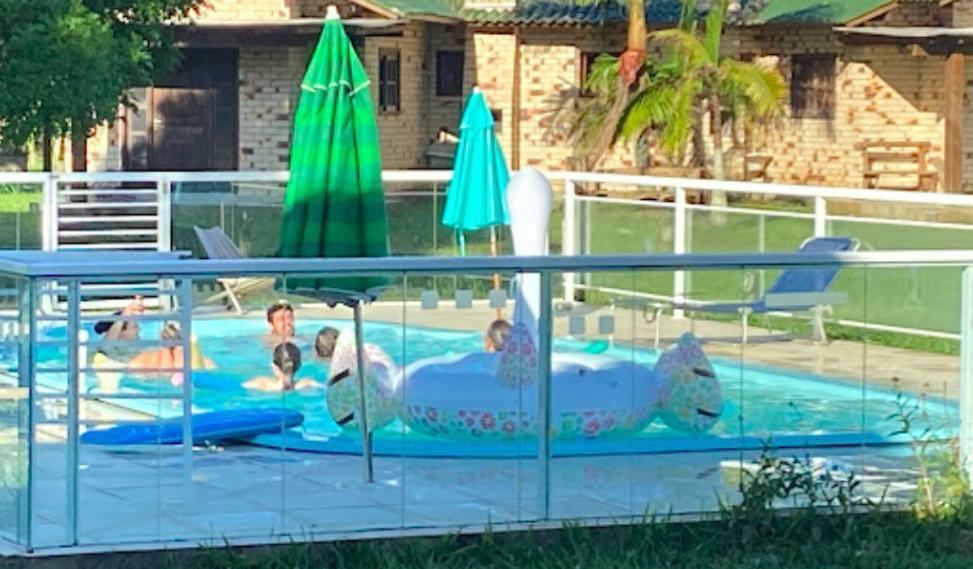 Haras Trevo De Ferro, Praia, Piscina E Campo トーレス エクステリア 写真