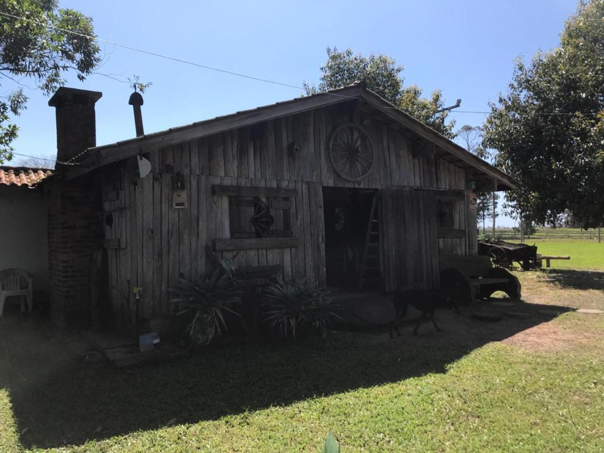 Haras Trevo De Ferro, Praia, Piscina E Campo トーレス エクステリア 写真