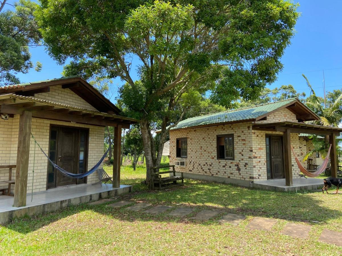 Haras Trevo De Ferro, Praia, Piscina E Campo トーレス エクステリア 写真
